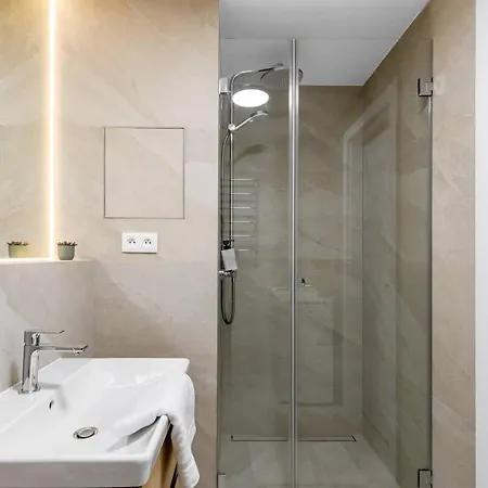 Terrazzo Lux With Balcony * ברטיסלאבה